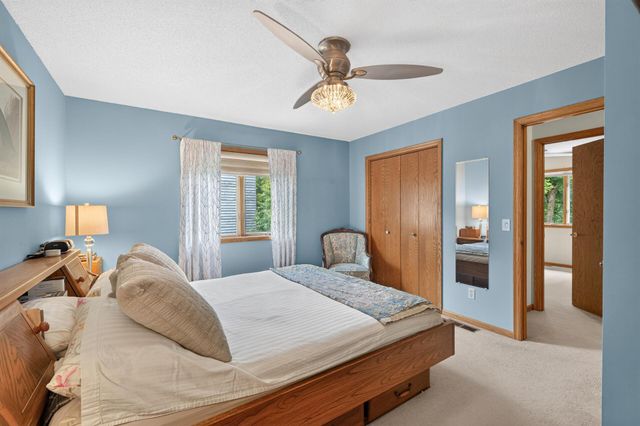 7948 Blanchard Way, Inver Grove Heights, MN 55076
