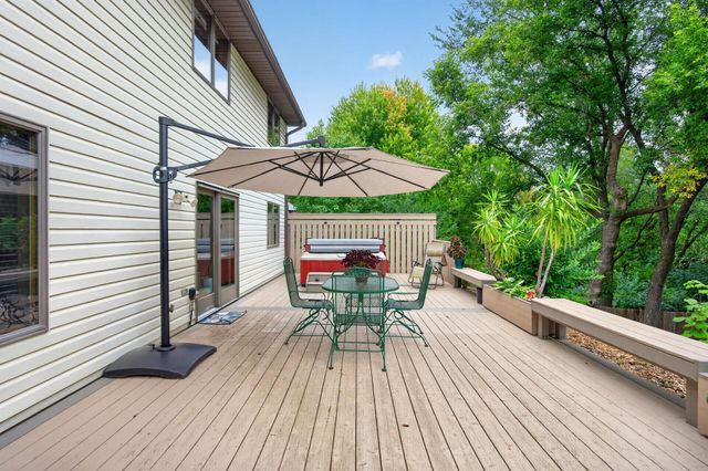 7948 Blanchard Way, Inver Grove Heights, MN 55076