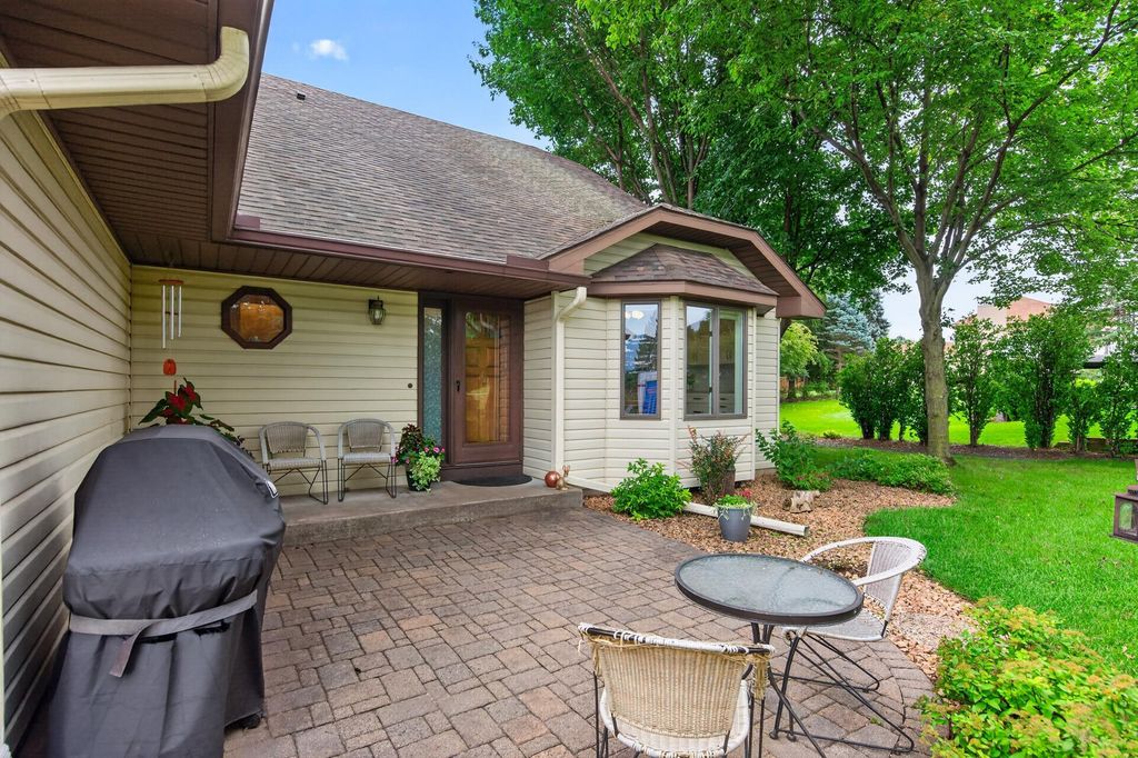 7948 Blanchard Way, Inver Grove Heights, MN 55076 — photo 5