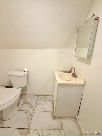 96 Saint Joseph Avenue, Buffalo, NY 14211