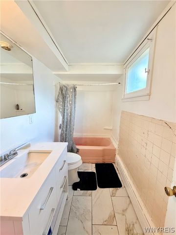 96 Saint Joseph Avenue, Buffalo, NY 14211