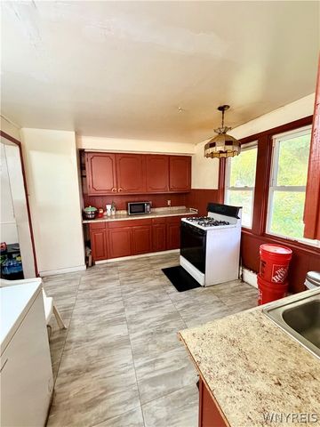 96 Saint Joseph Avenue, Buffalo, NY 14211
