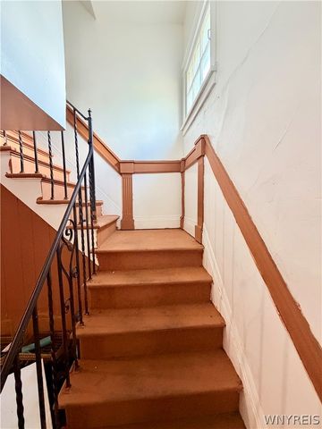 96 Saint Joseph Avenue, Buffalo, NY 14211