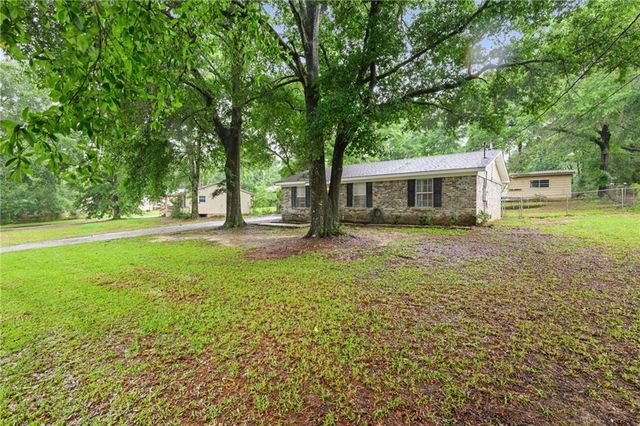 8017 Pine Springs Drive, Saraland, AL 36571