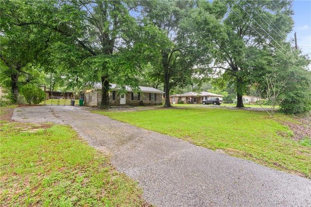 8017 Pine Springs Drive, Saraland, AL 36571