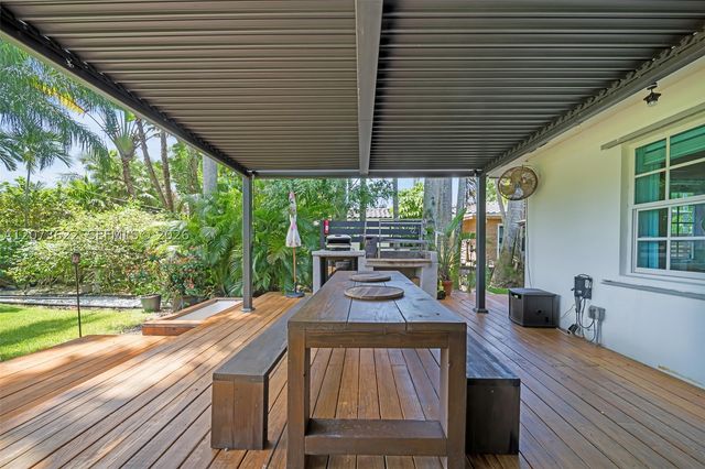 10627 NE 11th Ave, Miami Shores, FL 33138