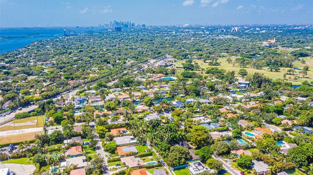 10627 NE 11th Ave, Miami Shores, FL 33138