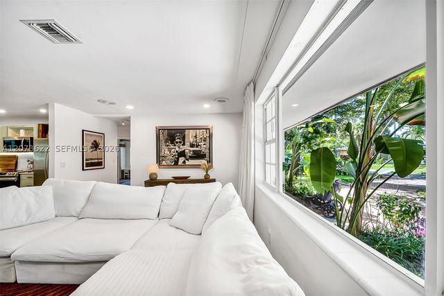 10627 NE 11th Ave, Miami Shores, FL 33138