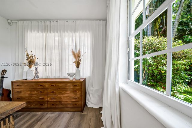 10627 NE 11th Ave, Miami Shores, FL 33138