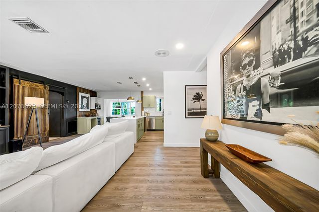 10627 NE 11th Ave, Miami Shores, FL 33138