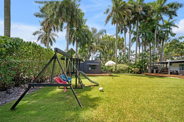 10627 NE 11th Ave, Miami Shores, FL 33138