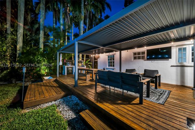 10627 NE 11th Ave, Miami Shores, FL 33138