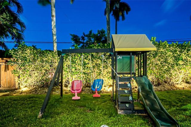 10627 NE 11th Ave, Miami Shores, FL 33138