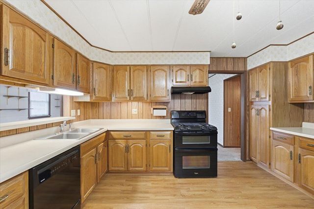 14935 HARRIMAN Lane, Council Bluffs, IA 51503