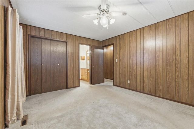 14935 HARRIMAN Lane, Council Bluffs, IA 51503