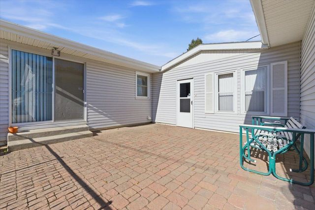 14935 HARRIMAN Lane, Council Bluffs, IA 51503