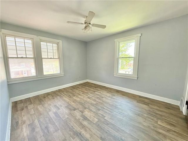 805 Stambaugh Ave, Sharon, PA 16146