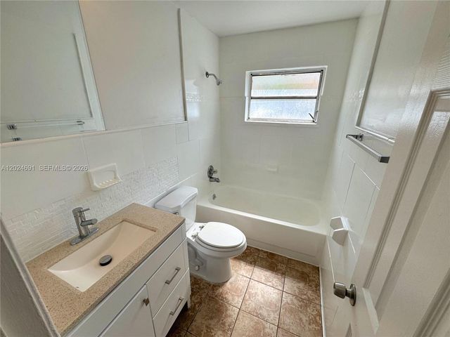 4361 NW 25th Pl, Lauderhill, FL 33313
