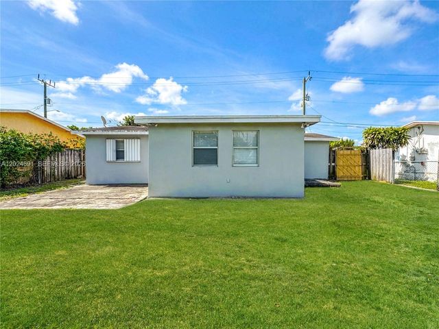 4361 NW 25th Pl, Lauderhill, FL 33313