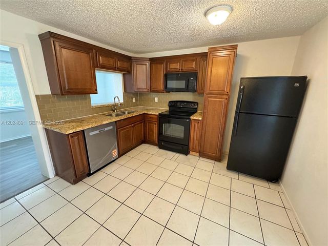 4361 NW 25th Pl, Lauderhill, FL 33313