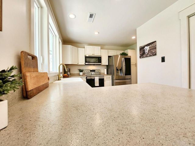 3409 HEDGEWOOD CT, Columbia, MO 65203