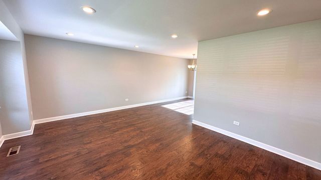 22500 Pleasant Drive, Richton Park, IL 60471