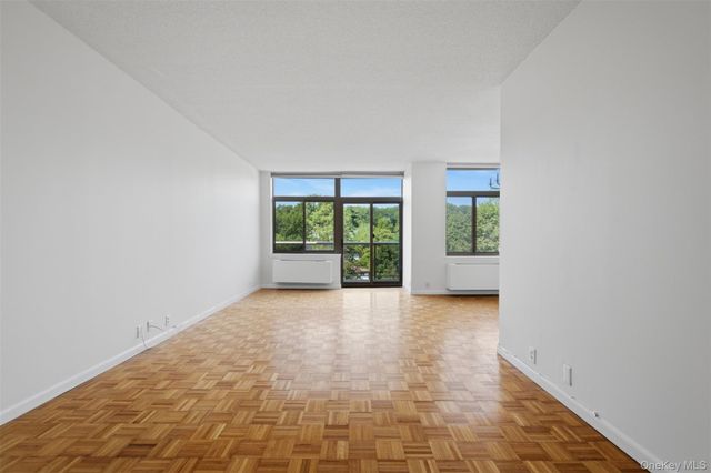 35 N Chatsworth Avenue 6E, Larchmont, NY 10538