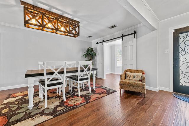 8 Dove Creek Circle, North Little Rock, AR 72116