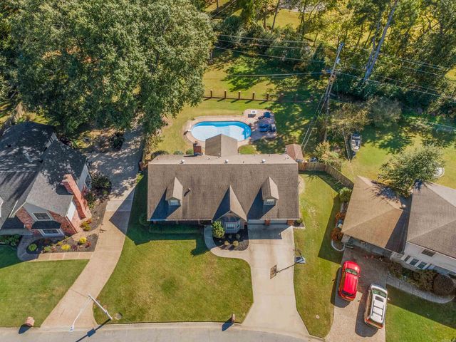 8 Dove Creek Circle, North Little Rock, AR 72116