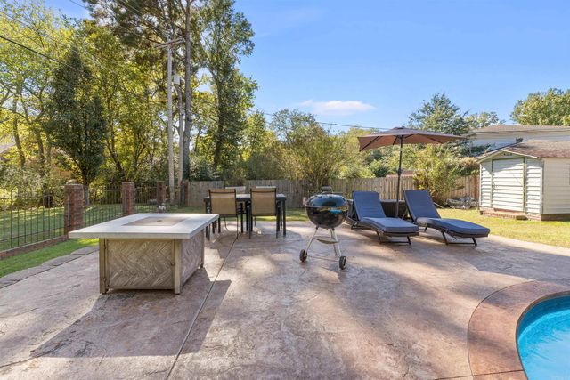 8 Dove Creek Circle, North Little Rock, AR 72116