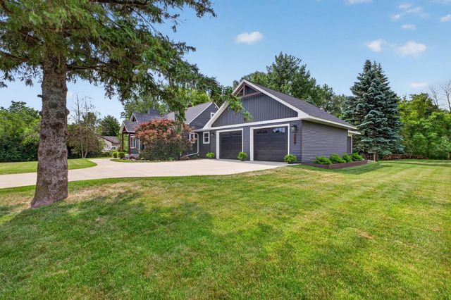 1914 12th Avenue NE, Austin, MN 55912