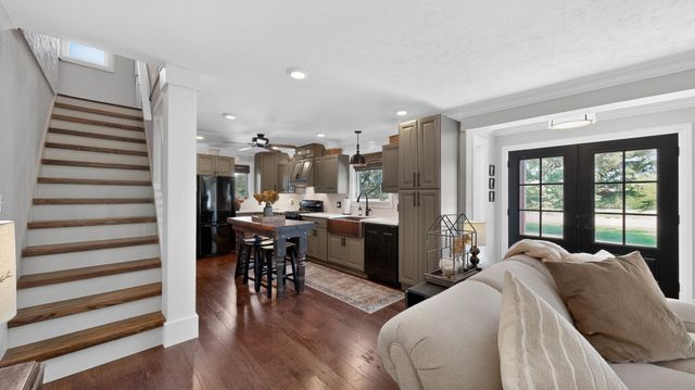1914 12th Avenue NE, Austin, MN 55912