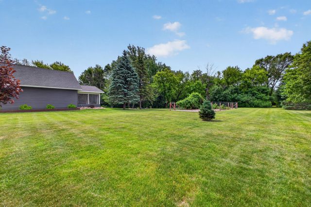 1914 12th Avenue NE, Austin, MN 55912