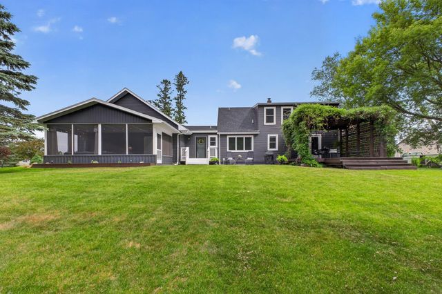 1914 12th Avenue NE, Austin, MN 55912
