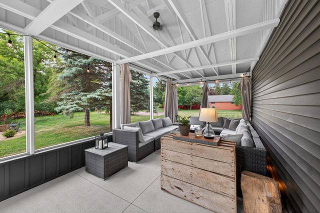 1914 12th Avenue NE, Austin, MN 55912