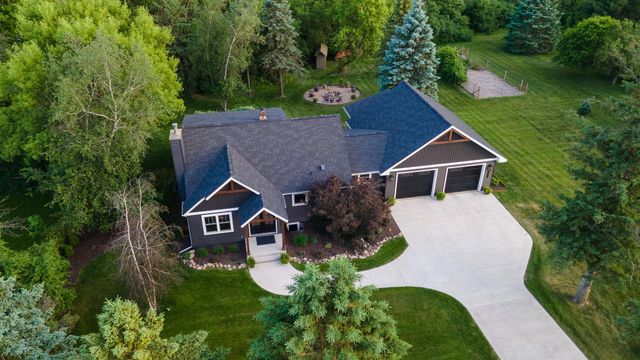 1914 12th Avenue NE, Austin, MN 55912