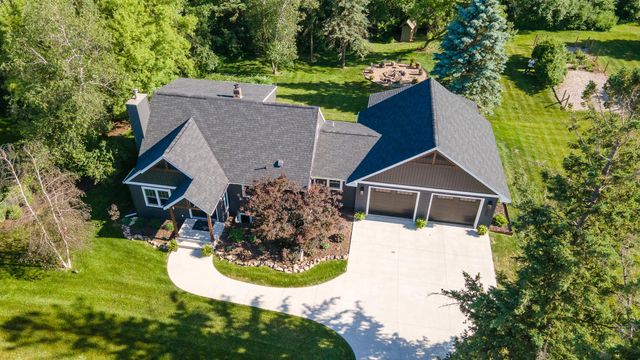 1914 12th Avenue NE, Austin, MN 55912