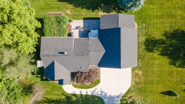 1914 12th Avenue NE, Austin, MN 55912