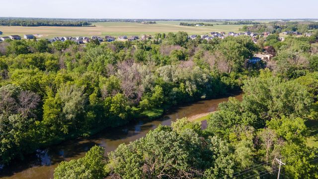 1914 12th Avenue NE, Austin, MN 55912