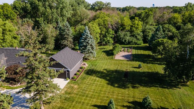 1914 12th Avenue NE, Austin, MN 55912