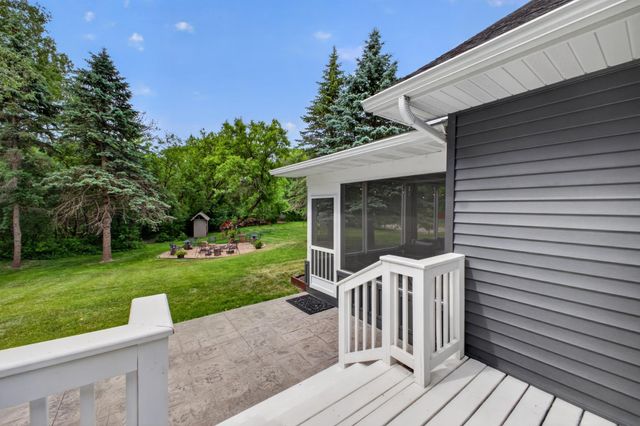 1914 12th Avenue NE, Austin, MN 55912