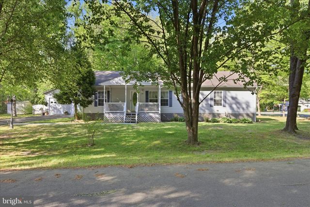 144 STRATFORD CIR, Colonial Beach, VA 22443
