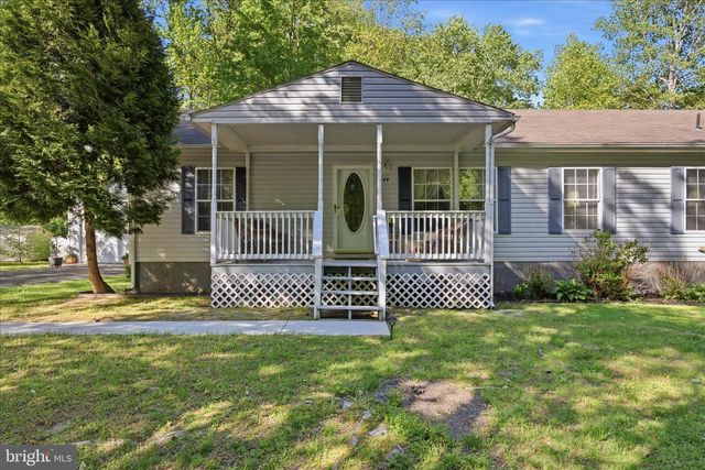 144 STRATFORD CIR, Colonial Beach, VA 22443