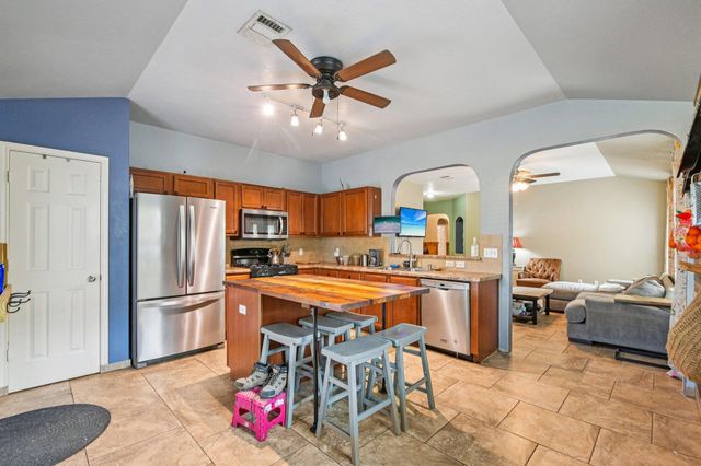 209 Wisteria WAY, San Marcos, TX 78666