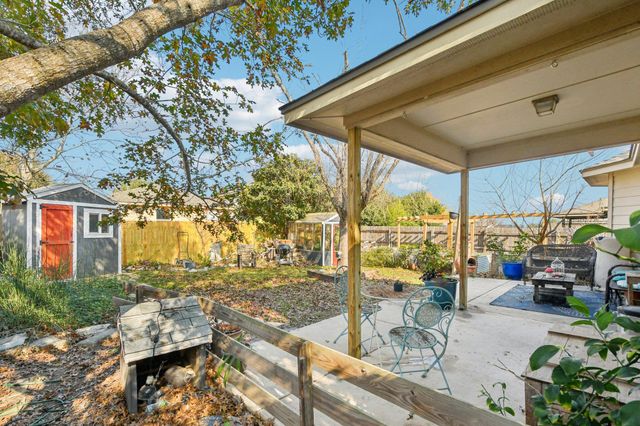 209 Wisteria WAY, San Marcos, TX 78666