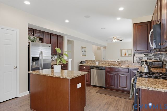 3536 Hunton Ridge Dr, Glen Allen, VA 23059