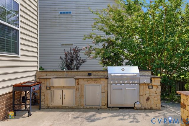3536 Hunton Ridge Dr, Glen Allen, VA 23059