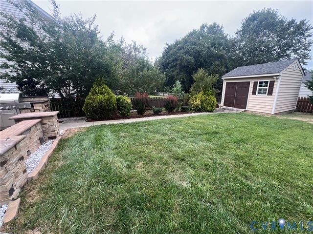 3536 Hunton Ridge Dr, Glen Allen, VA 23059