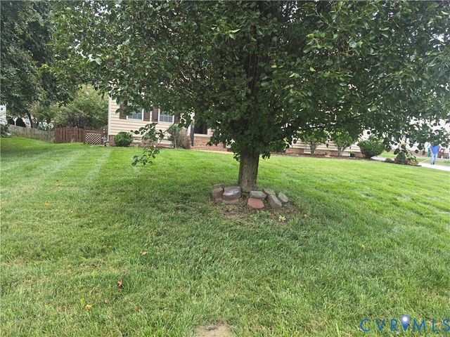 3536 Hunton Ridge Dr, Glen Allen, VA 23059