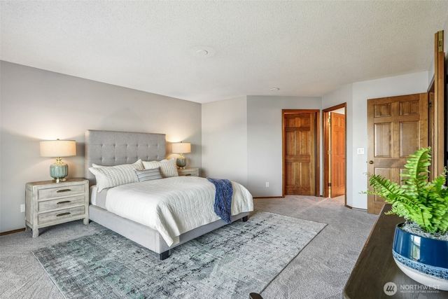 8914 NW Lakecrest Avenue, Vancouver, WA 98665